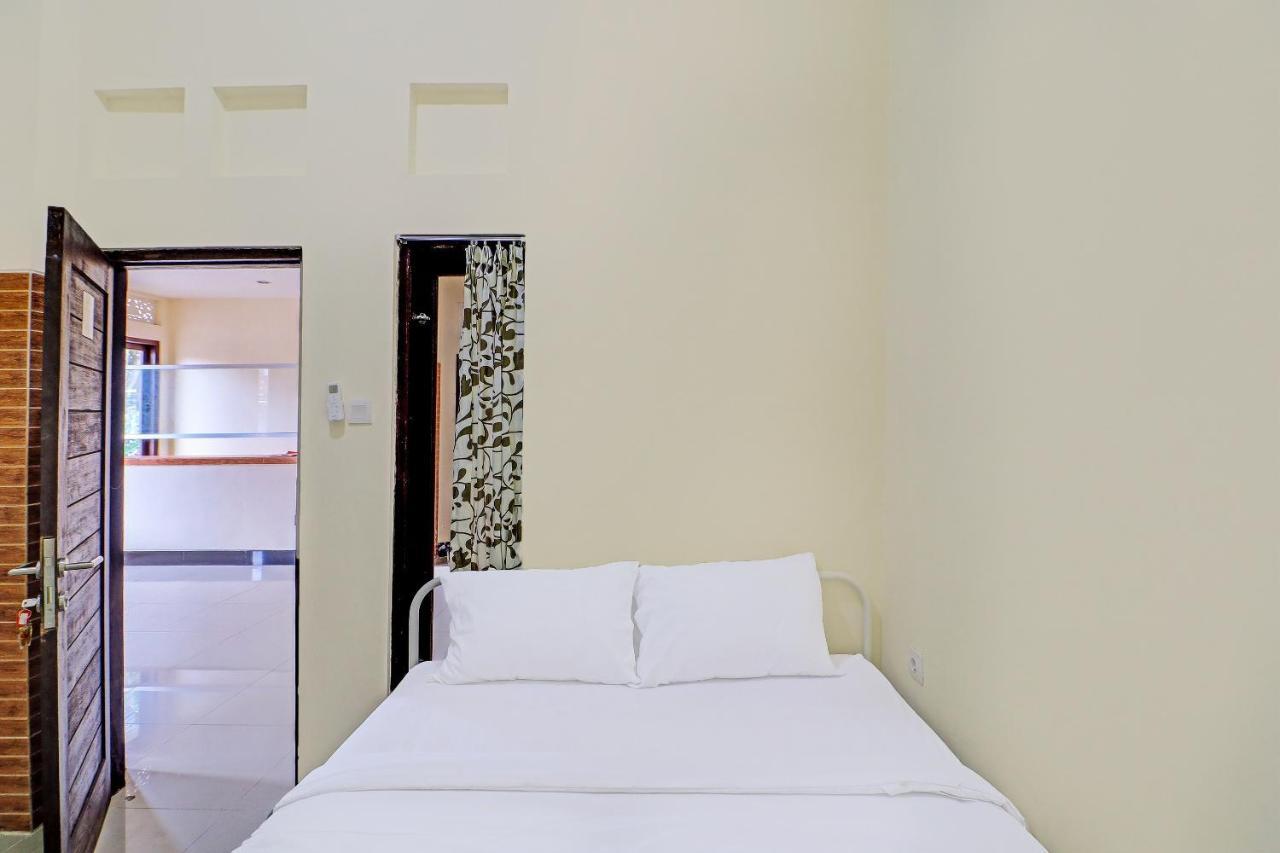 Oyo 91864 Holistic Stay Jimbaran Eksteriør billede