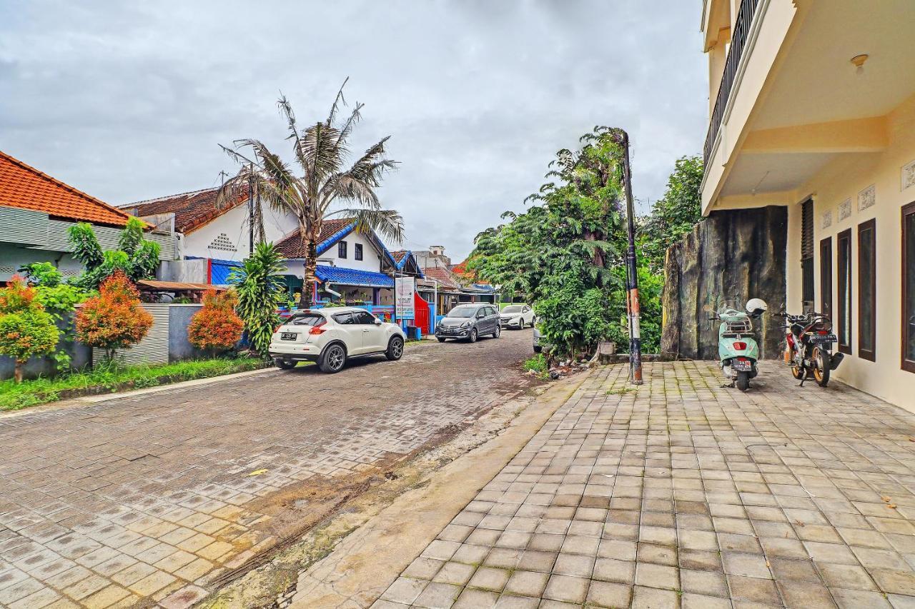 Oyo 91864 Holistic Stay Jimbaran Eksteriør billede