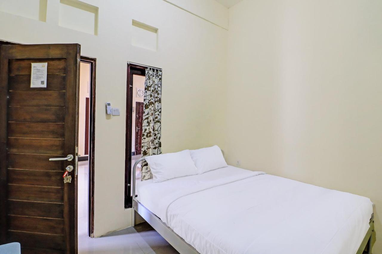 Oyo 91864 Holistic Stay Jimbaran Eksteriør billede